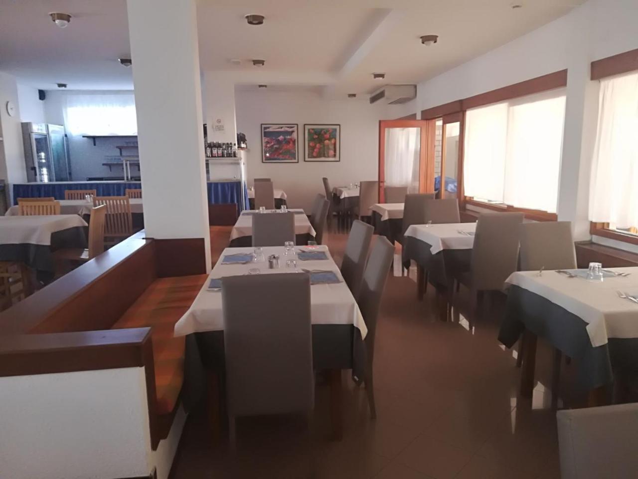 Hotel Ambra Lignano Sabbiadoro Exterior foto